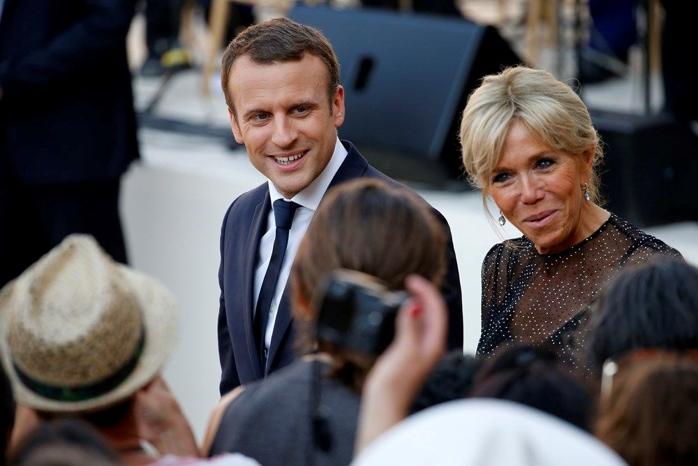 Brigitte Macron'u arayıp 
