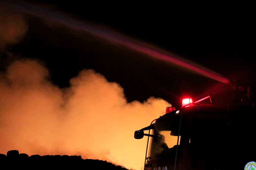 Adana'da yıldırım düşen enerji tesisinde yangın - 4