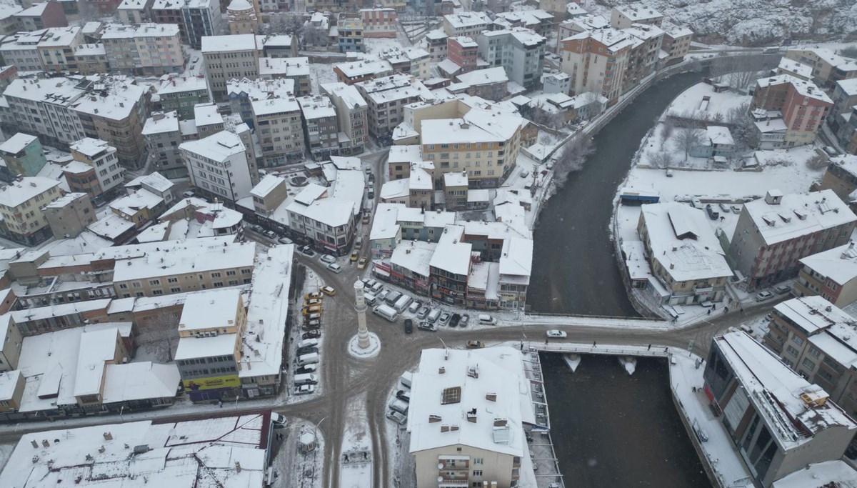 Bayburt beyaza büründü