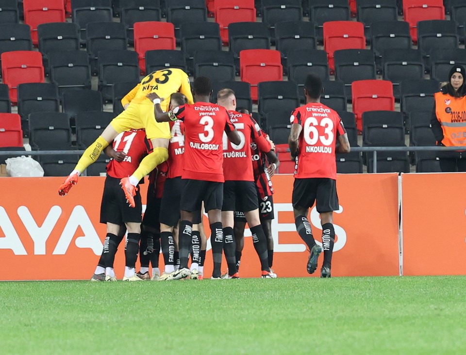 Beşiktaş, Gaziantep'ten puansız dönüyor - 2