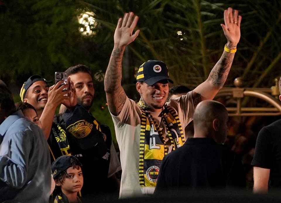 Fenerbahçe Ederson'u resmen açıkladı: İşte maaşı! - 1