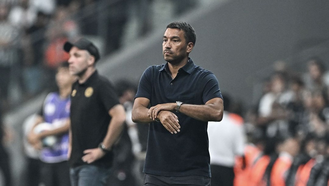 Giovanni van Bronckhorst'tan Muci ve Felix Uduokhai açıklaması