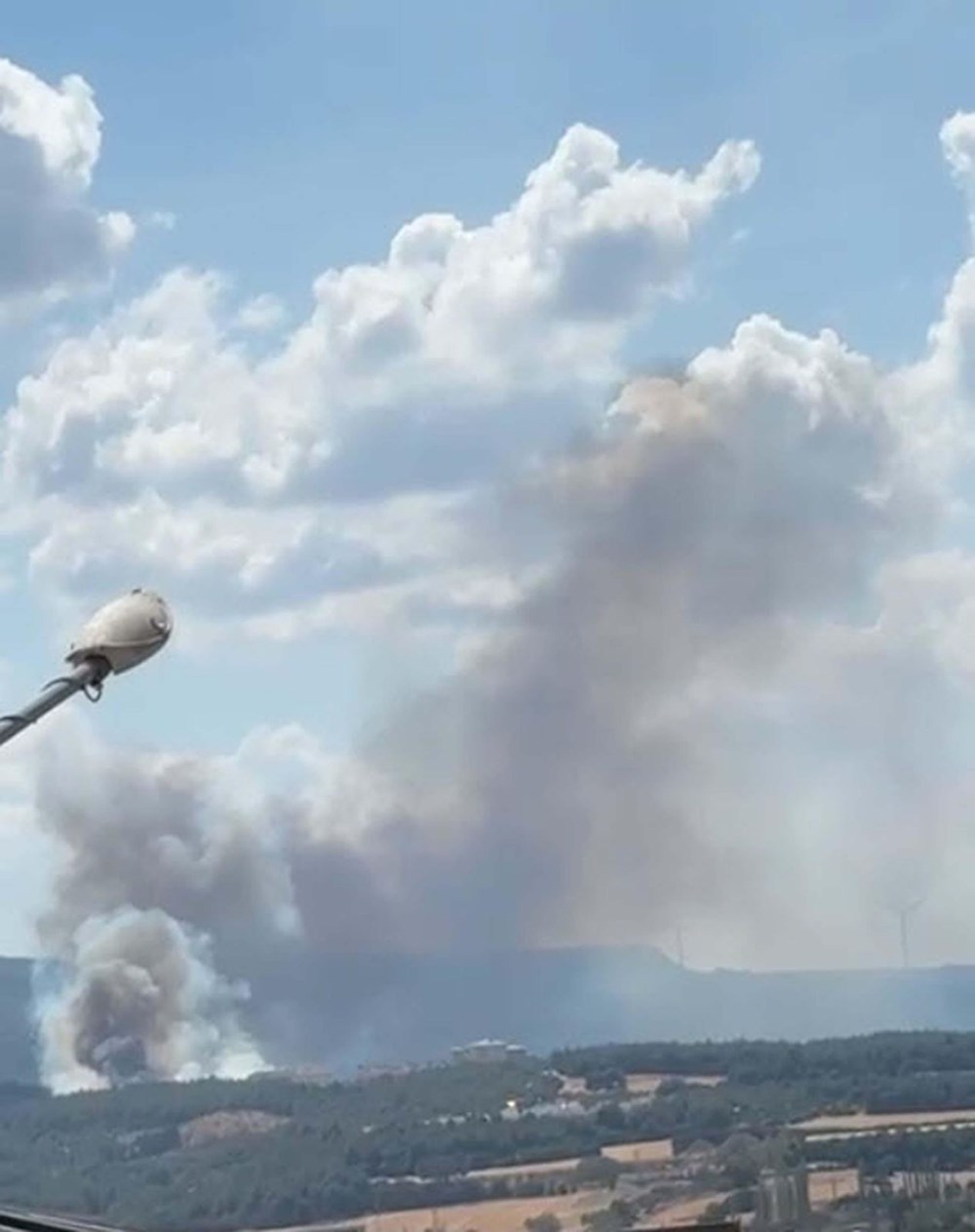 Çanakkale'de orman yangını: Alevler büyüdü, iki lise tahliye edildi - 2