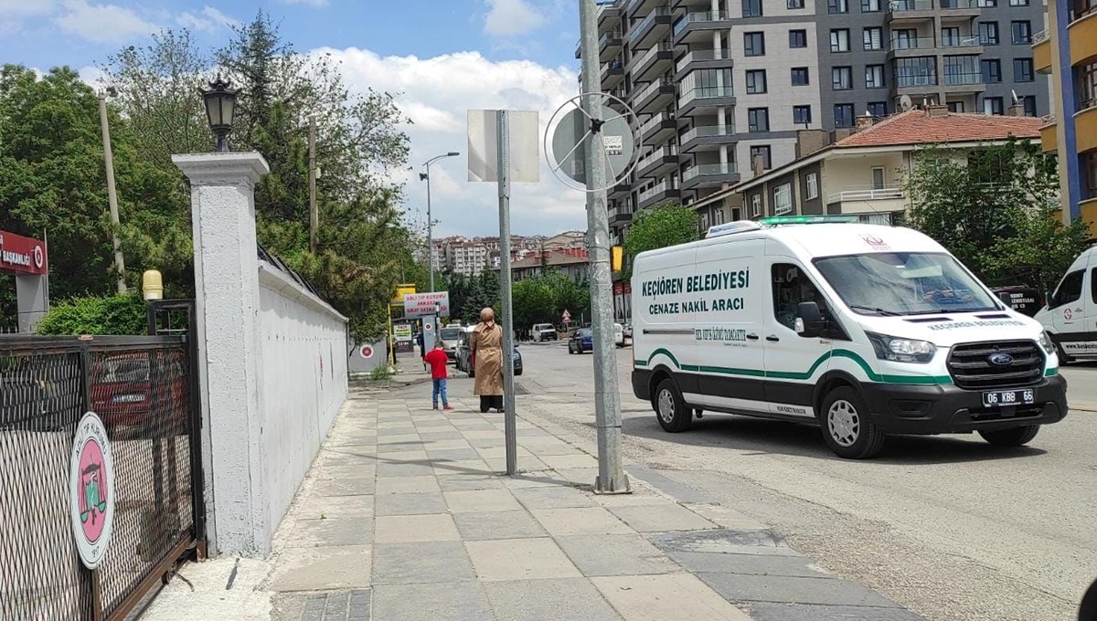 Tartıştığı eşini bıçaklayarak öldürdü Tartıştığı eşini bıçaklayarak öldürdü