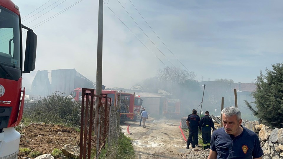 Kocaeli'de fabrika yangını - 1