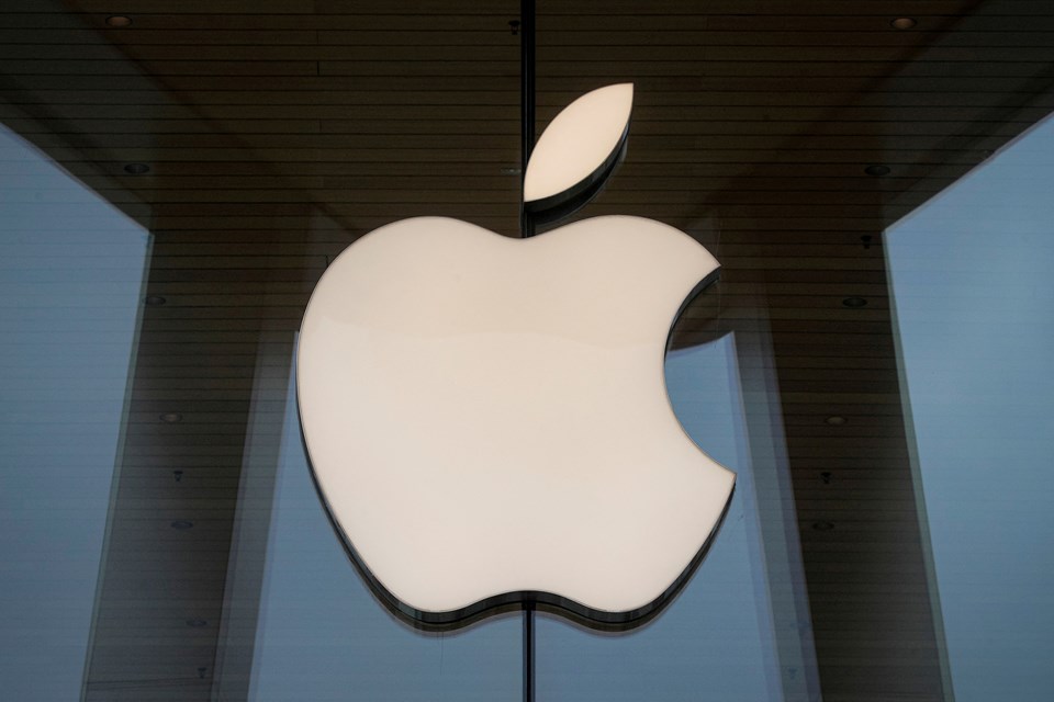 Apple "piyasa değeri 3 trilyon doları geçen ilk şirket" oldu - 1