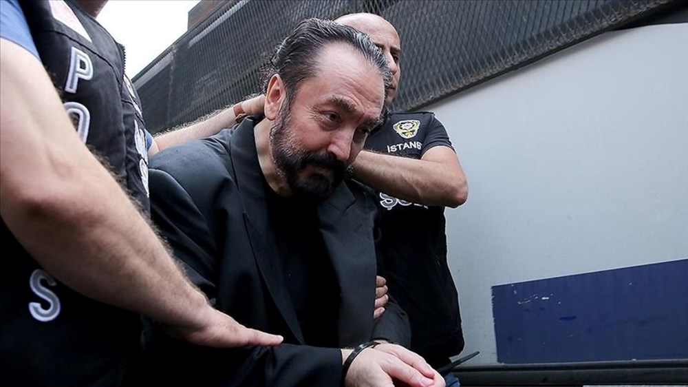 Adnan Oktar davasında ilginç anlar: "Özledik seni, aşkım beyaz sana çok yakışmış" - 12
