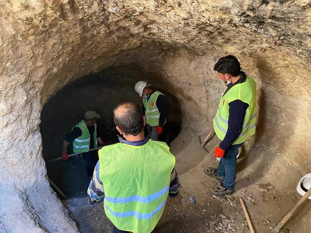 Asur Kalesi'nin gizemli tünelleri açılıyor - 3