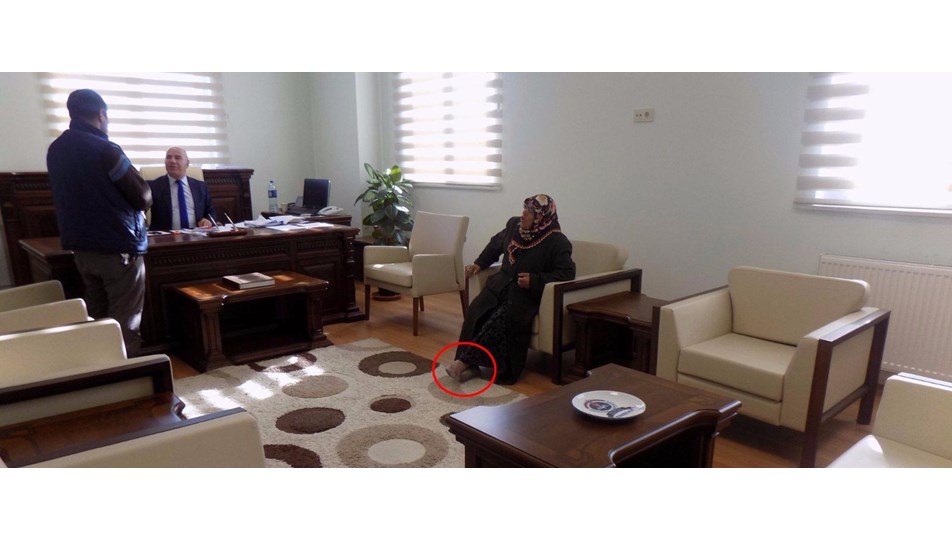 Hüsne nineye kömür yardımı yapıldı