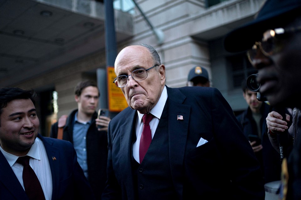 Eski ABD Başkanı Trump'ın avukatı Giuliani iflas etti - 1