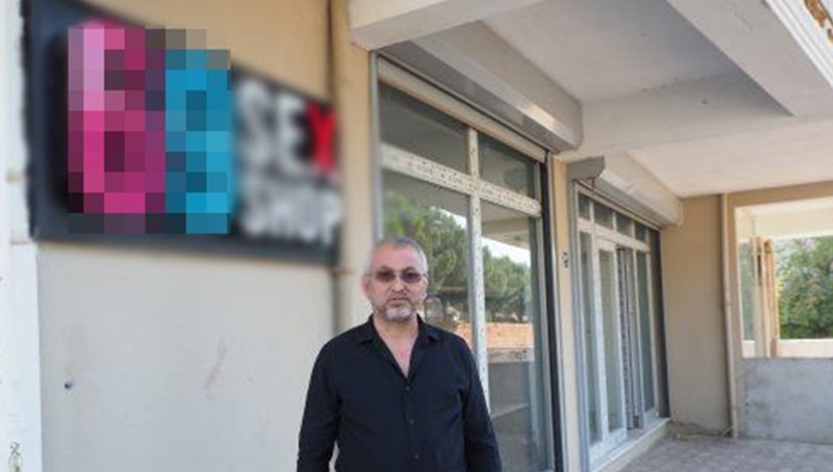 Komşularına kızdı, aynı apartmanda seks shop açtı Komşularına kızdı, aynı apartmanda seks shop açtı