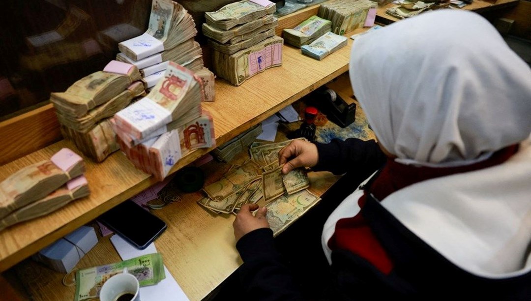 Esad rejimi enkaz bıraktı: Bankalarda para yok, enflasyon üç haneli rakamlarda