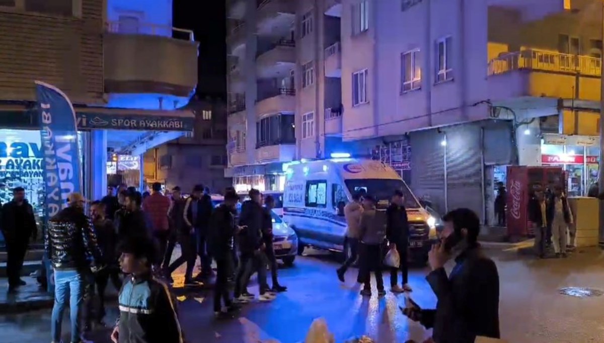 Diyarbakır'da çocuklar arasında bıçaklı kavga: 2 yaralı Diyarbakır'da çocuklar arasında bıçaklı kavga: 2 yaralı