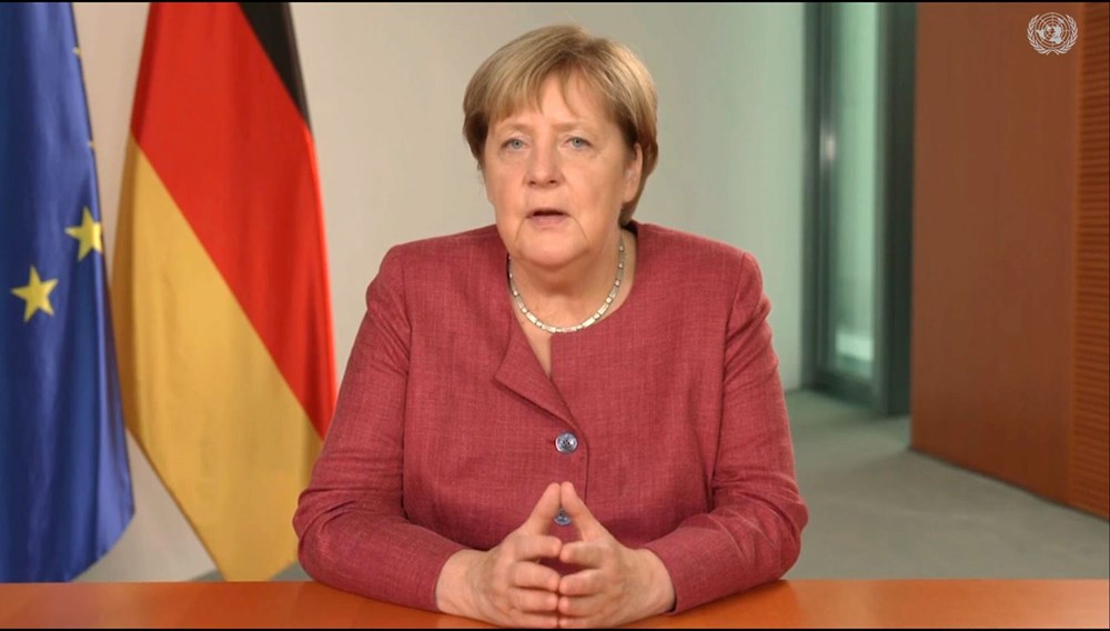 Alman oyuncak firması Angela Merkel’in oyuncak ayısını yaptı - 4