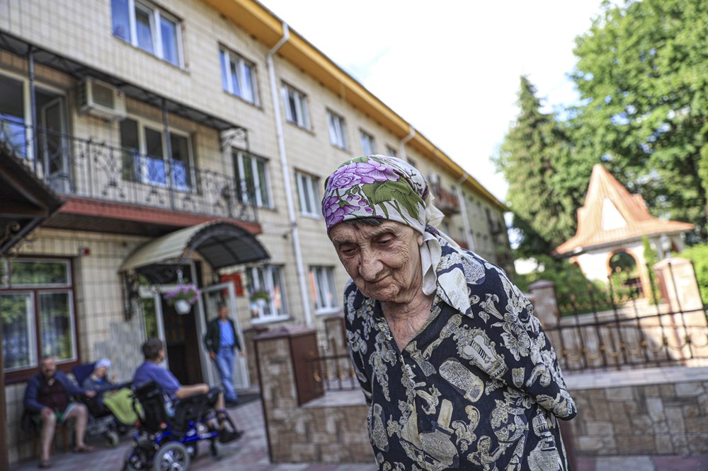 12 kişi açlık ve stresten hayatını kaybetti - 5
