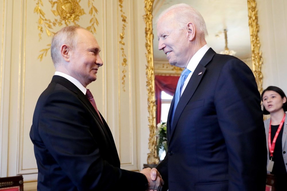 ABD Başkanı Biden ve Rus Devlet Başkanı Putin'in görüşmesi başladı: Zirveden kareler - 11