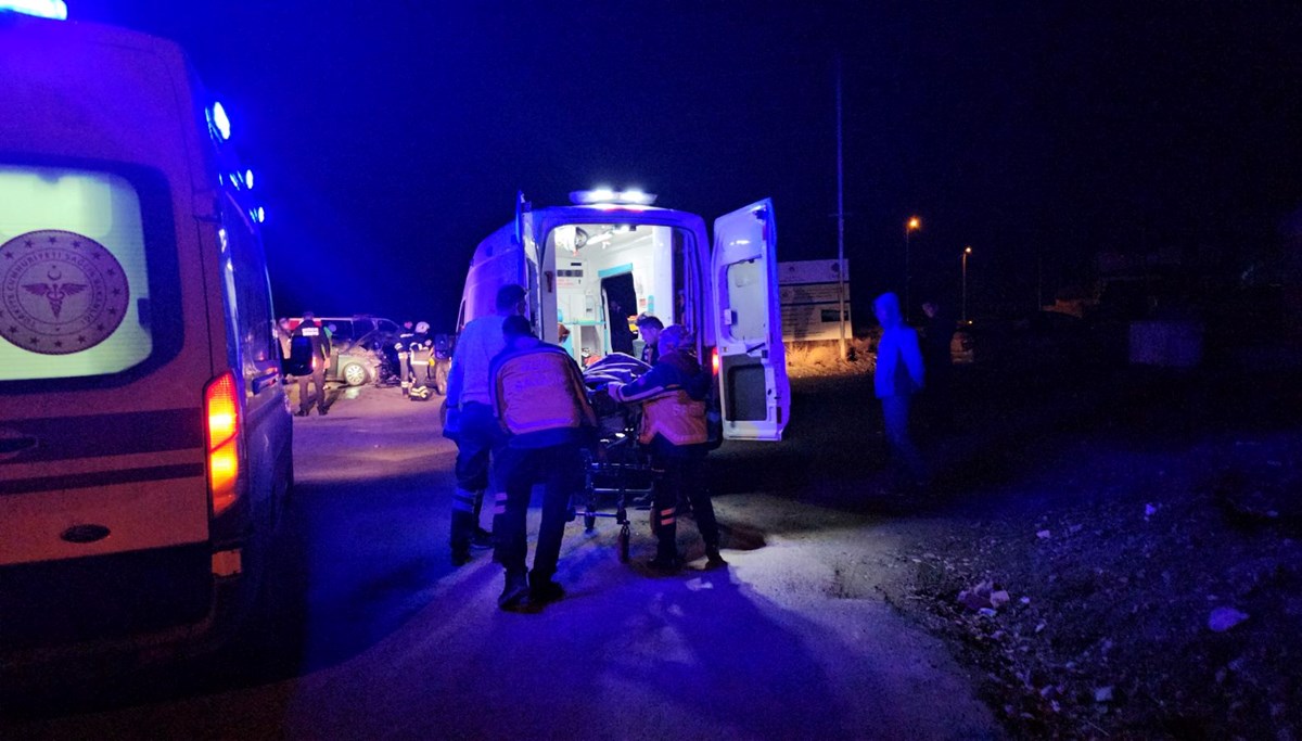 Erzincan’da trafik kazası: 3 kişi yaralandı