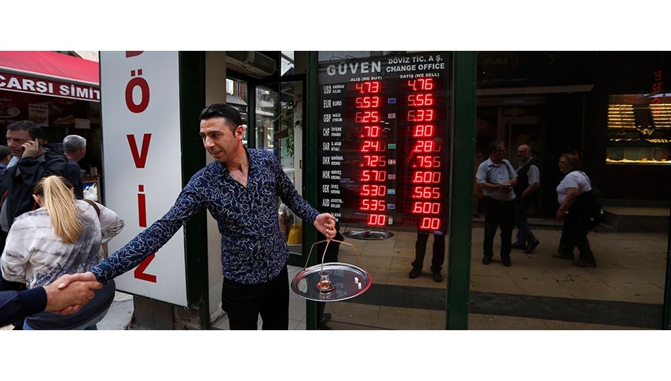 Vatandaş son dolar yükselişinde döviz sattı (1.6 milyar dolar azalış)