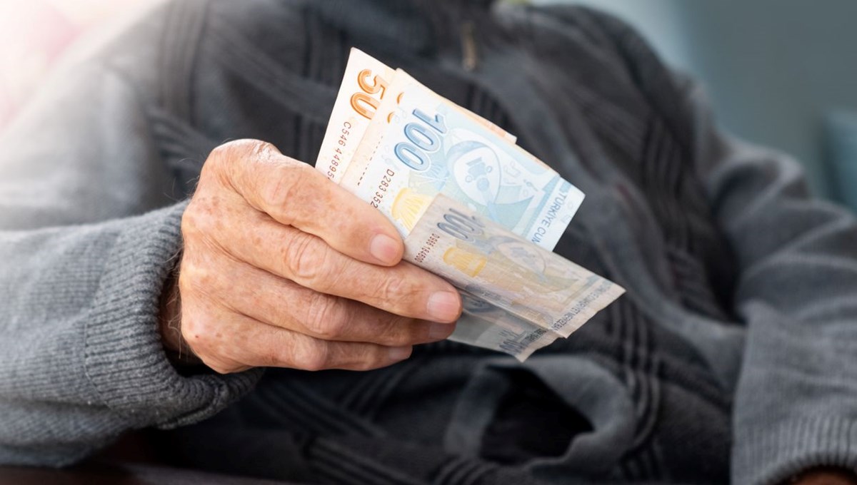 Emeklilere 24 bin liraya varan nakit promosyon fırsatı: Hangi banka, ne kadar promosyon veriyor? Emeklilere 24 bin liraya varan nakit promosyon fırsatı: Hangi banka, ne kadar promosyon veriyor?