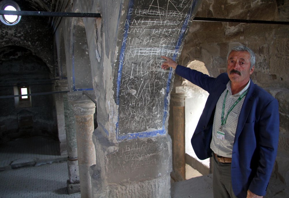 164 yıllık Rum kilisesinde defineci tahribatı - 2