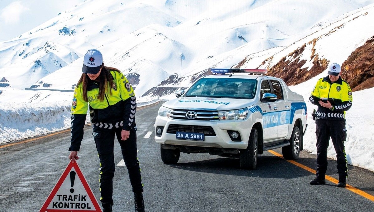 Erzurum’da 9 ayda bin 402 trafik kazası Erzurum’da 9 ayda bin 402 trafik kazası
