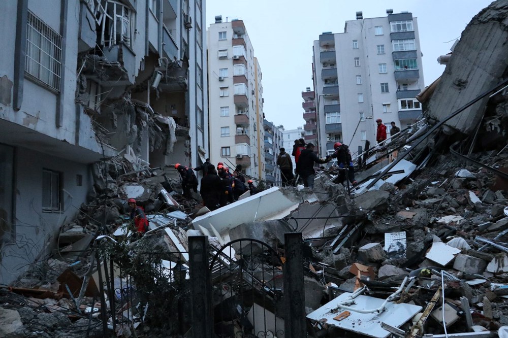 Yaşam üçgeni kurtardı! Çocuklar enkazdan böyle çıkarıldı - 15