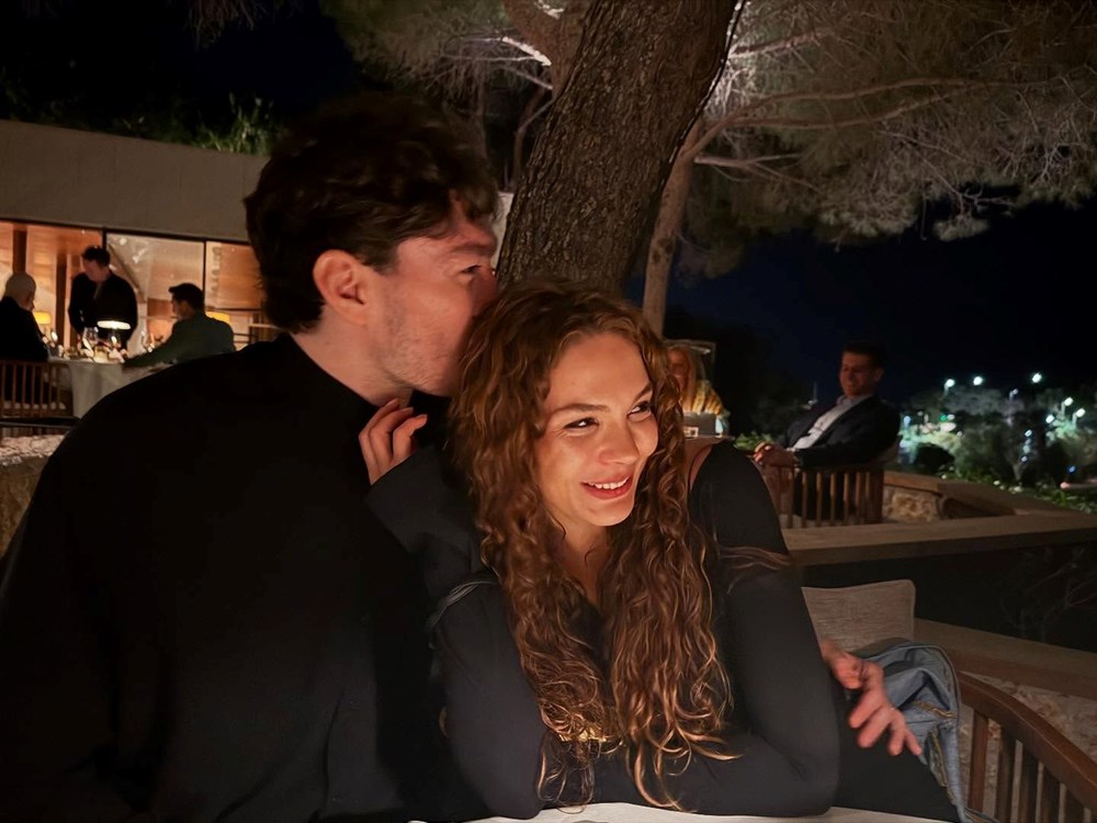 Cedi Osman'dan eşi Ebru Şahin'e romantik kutlama - 4