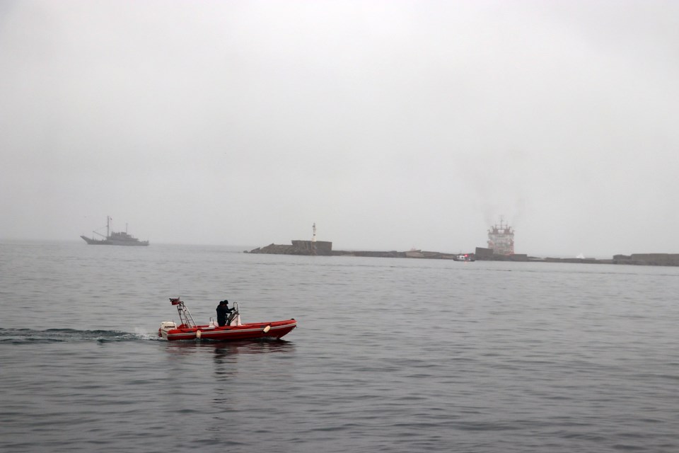 Zonguldak’ta kayıp denizcileri arama çalışmalarında 20’inci gün | Batık geminin baş kısmı çevrilecek - 1