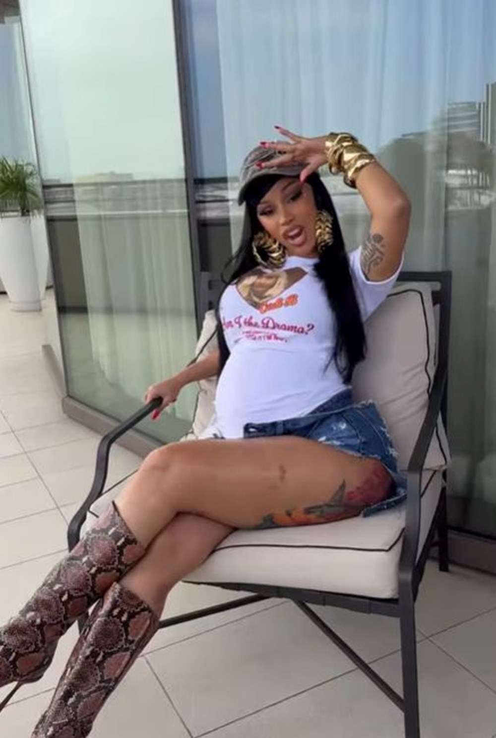 Cardi B'den karnı burnunda yeni paylaşım - 5