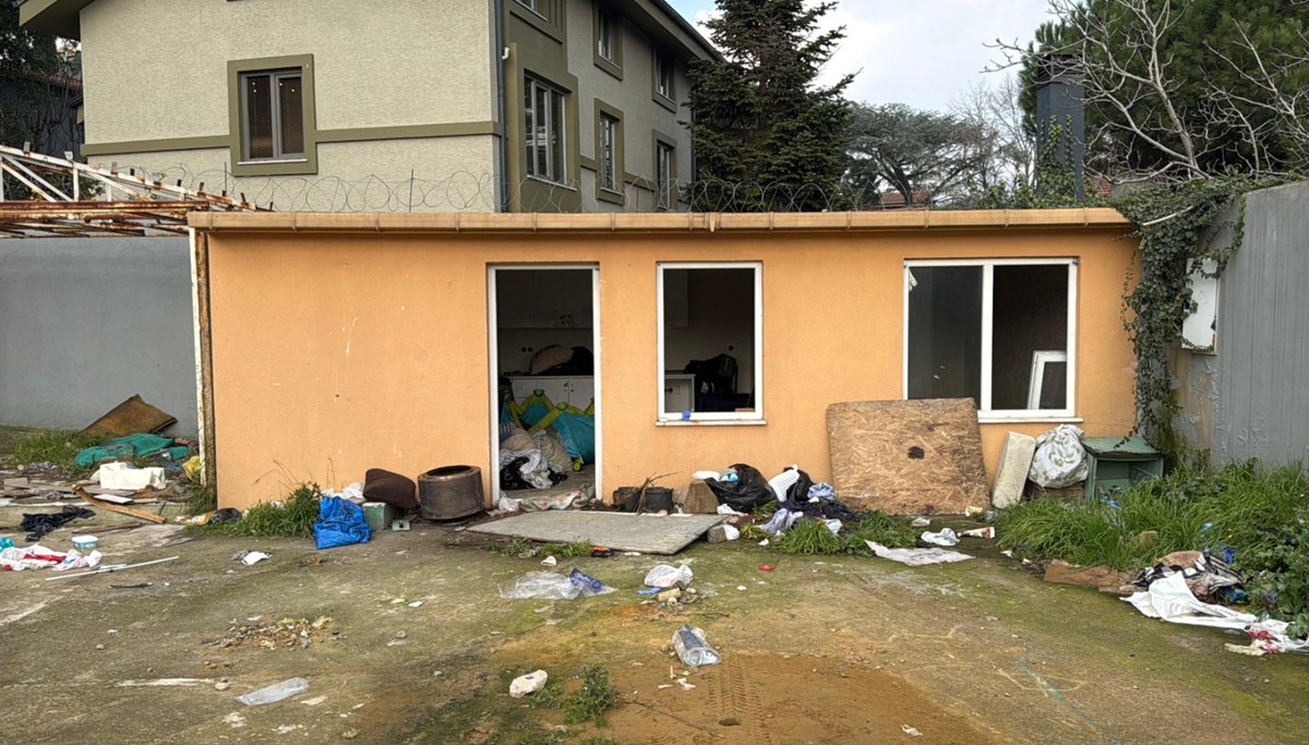 İstanbul’un orta yerindeki dram: İki kardeş prefabrik evde ölü bulundu İstanbul’un orta yerindeki dram: İki kardeş prefabrik evde ölü bulundu
