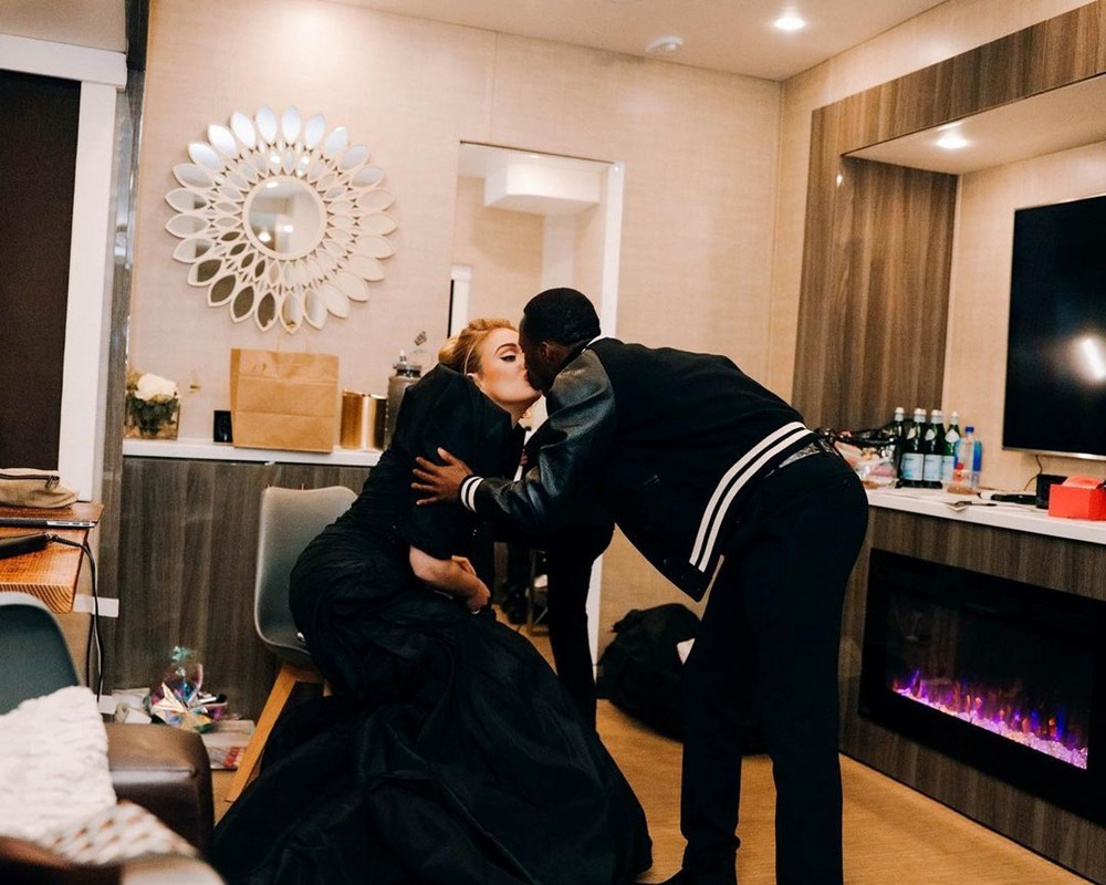 Rich Paul ile aşk yaşıyor: Adele nişanlandığını doğruladı - 3