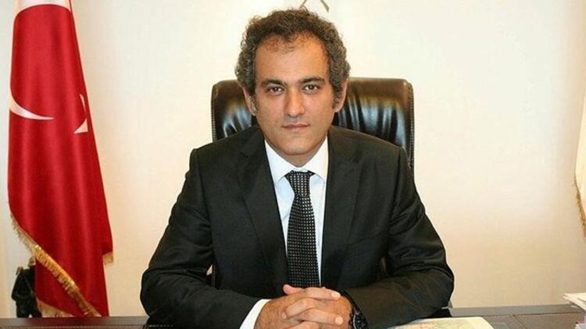 Bakan Mahmut Özer