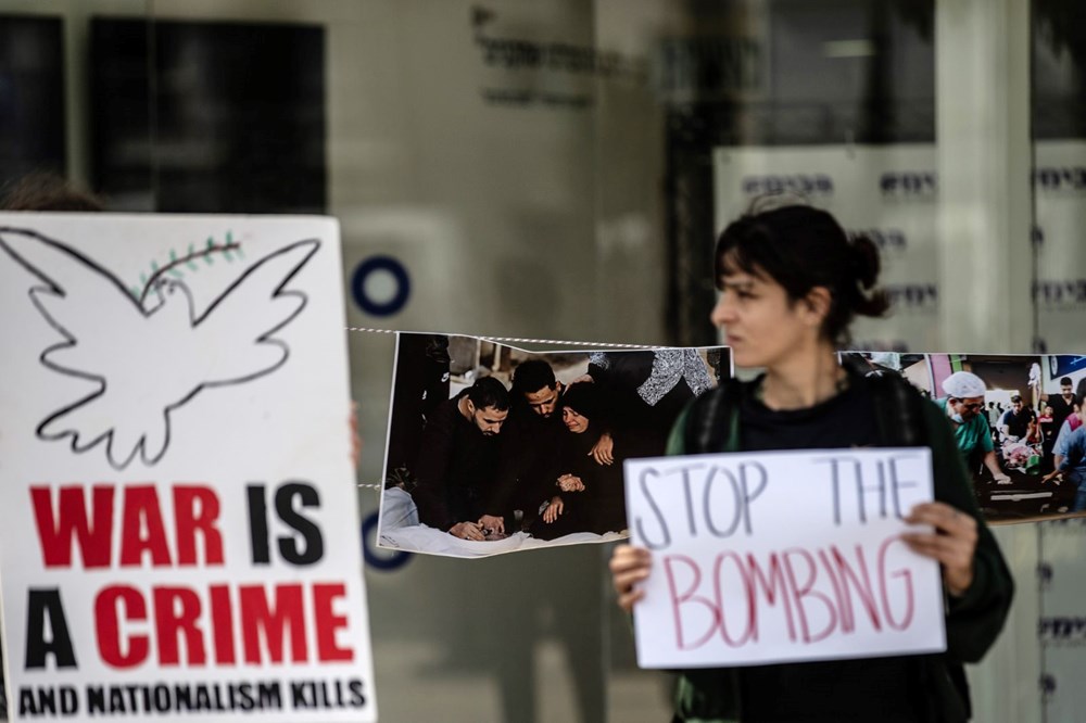 İsrail'in başkenti Tel Aviv'de savaş karşıtı gösteri - 1