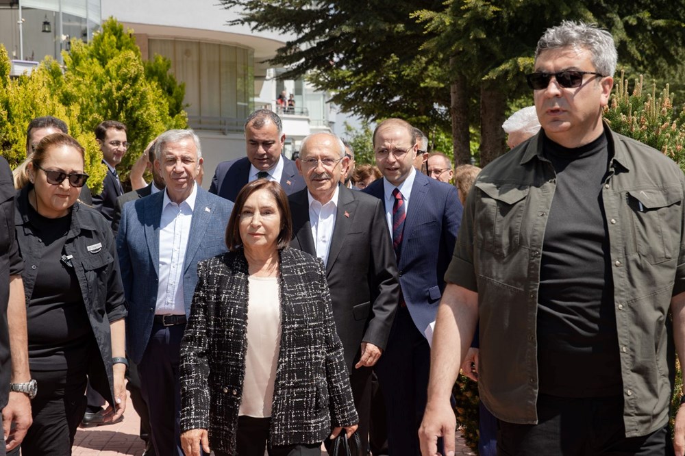 Cumhurbaşkanı adayları ve liderler ve oylarını kullandı - 2