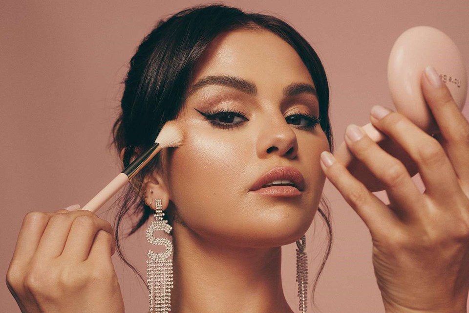 Selena Gomez'in serveti büyüyor: Markası 2 milyar dolar değerinde - 1