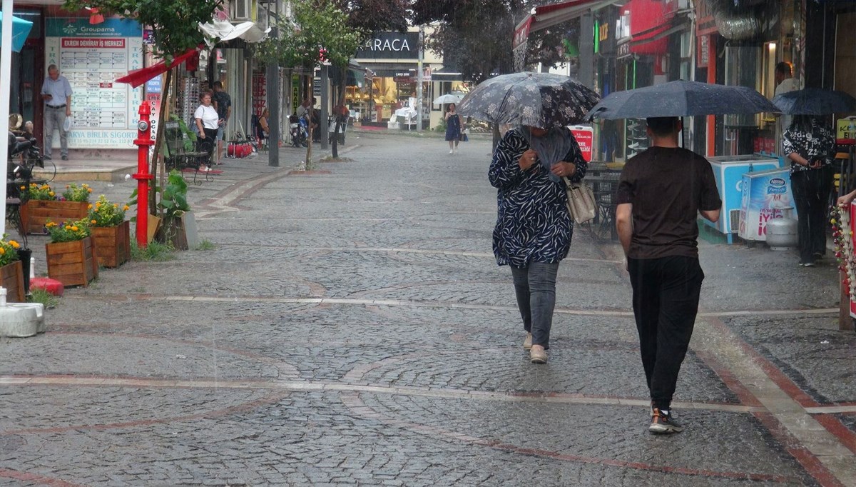 Edirne'de sağanak etkili oldu