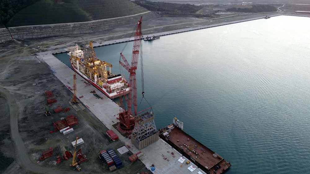 Kanuni sondaj gemisinin kule montaj çalışmaları başladı - 5