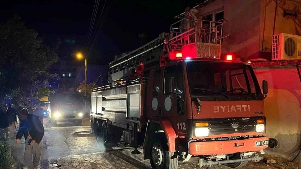 AqCOdIzoeEm2RiU VjAfvA