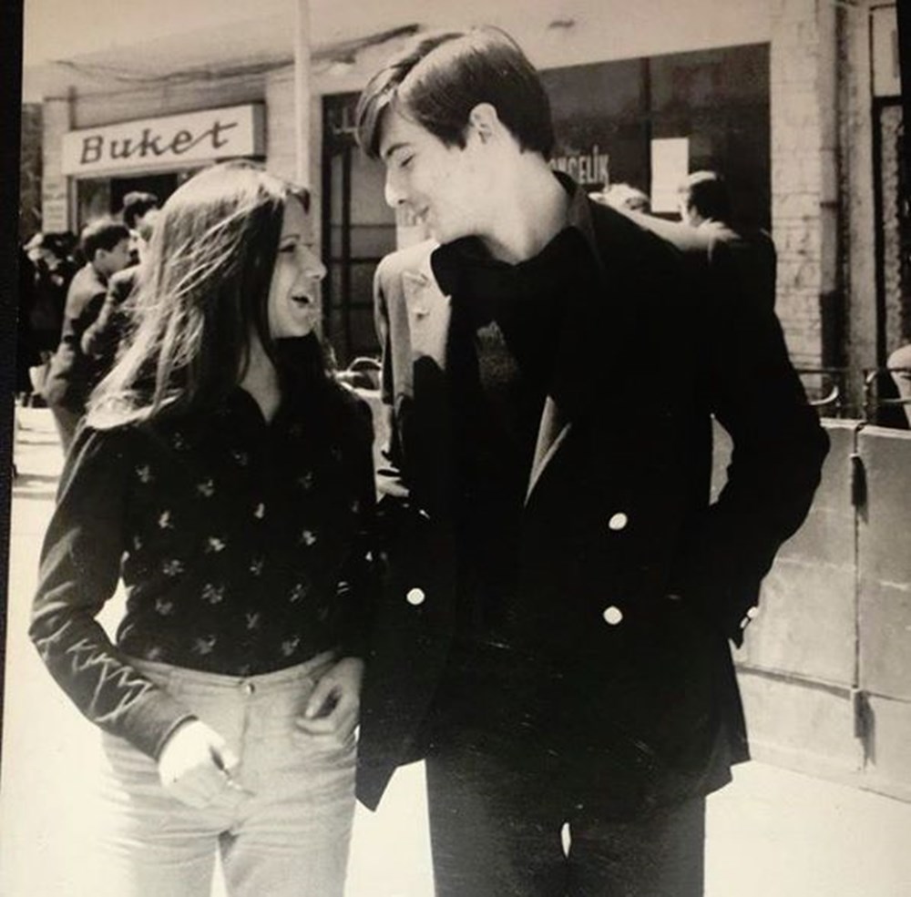 Dilan Çiçek Deniz geçmişe götürdü (Ünlülerin çocukluk ve gençlik halleri) - 364