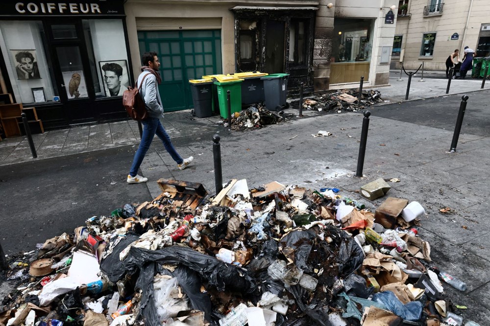 Fransa 'yanar'ken Macron'dan tepki çeken hareket: Lüks saatini kurnazca sakladı - 14