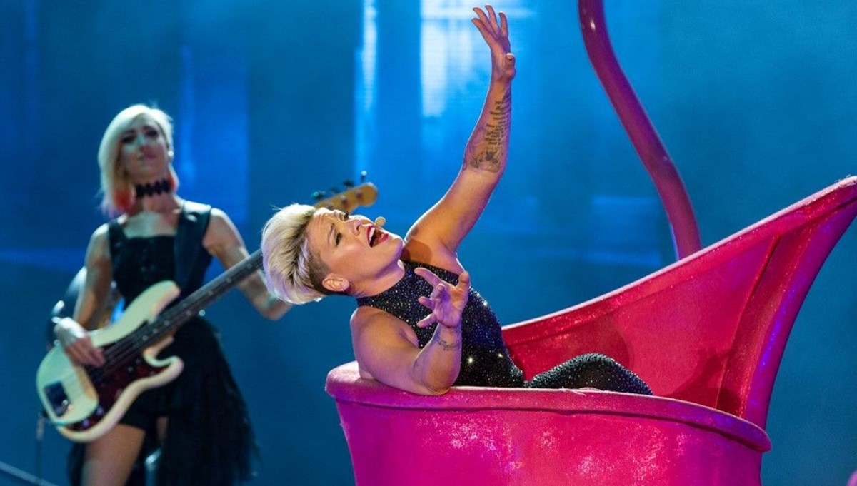 Pink, İngiltere'de şarkıları en çok çalınan şarkıcı oldu