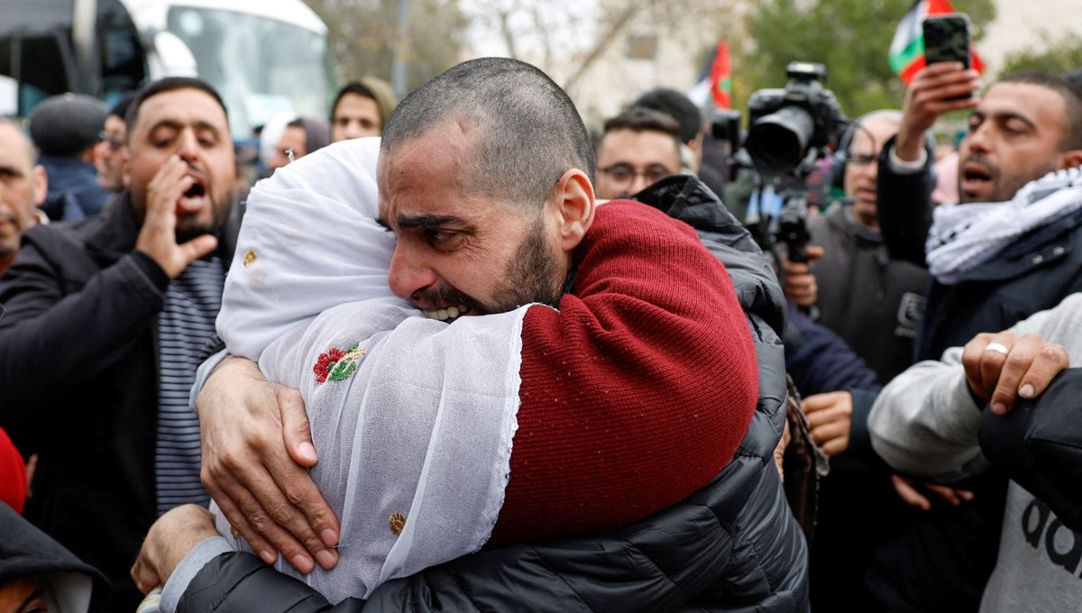 Hamas 3 İsrailli erkek esiri serbest bıraktı, Filistinliler Batı Şeria'ya kavuştu: Gazze'de beşinci tur