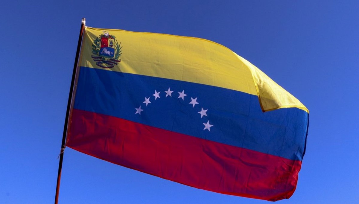 Venezuela'da 13 muhalif hakkında yakalama kararı çıkarıldı Venezuela'da 13 muhalif hakkında yakalama kararı çıkarıldı