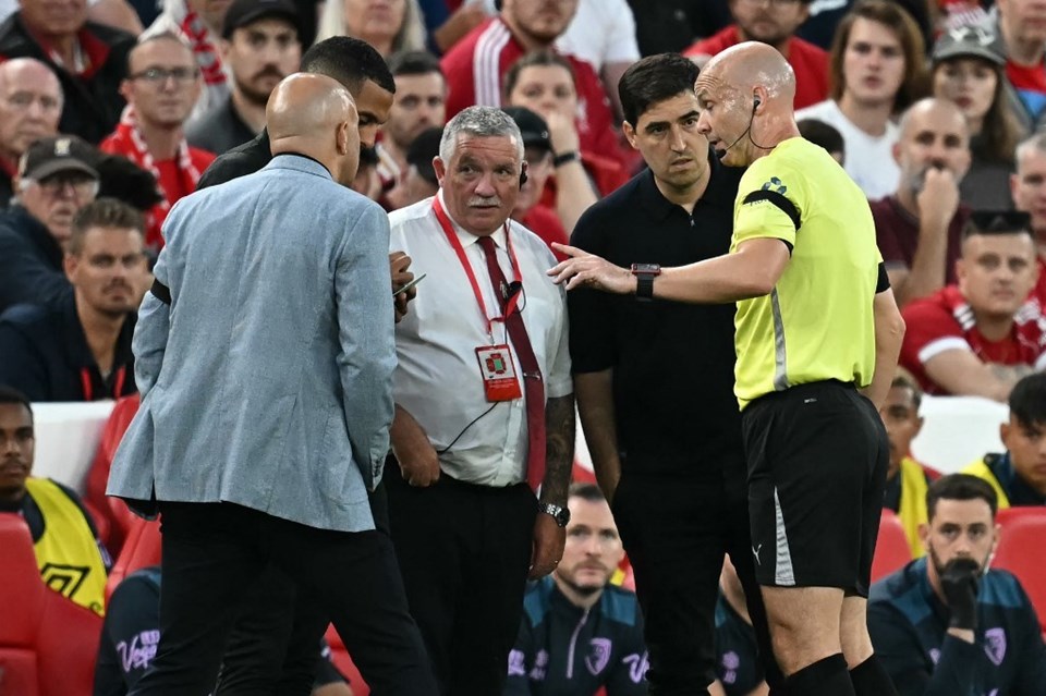 Futbol sahalarında bir ırkçı saldırı daha: Bu kez Liverpool taraftarı! - 1