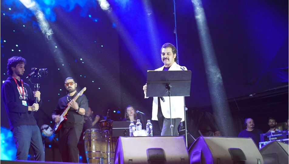 Şarkıcı Bayhan Şırnak'ta konser verdi
