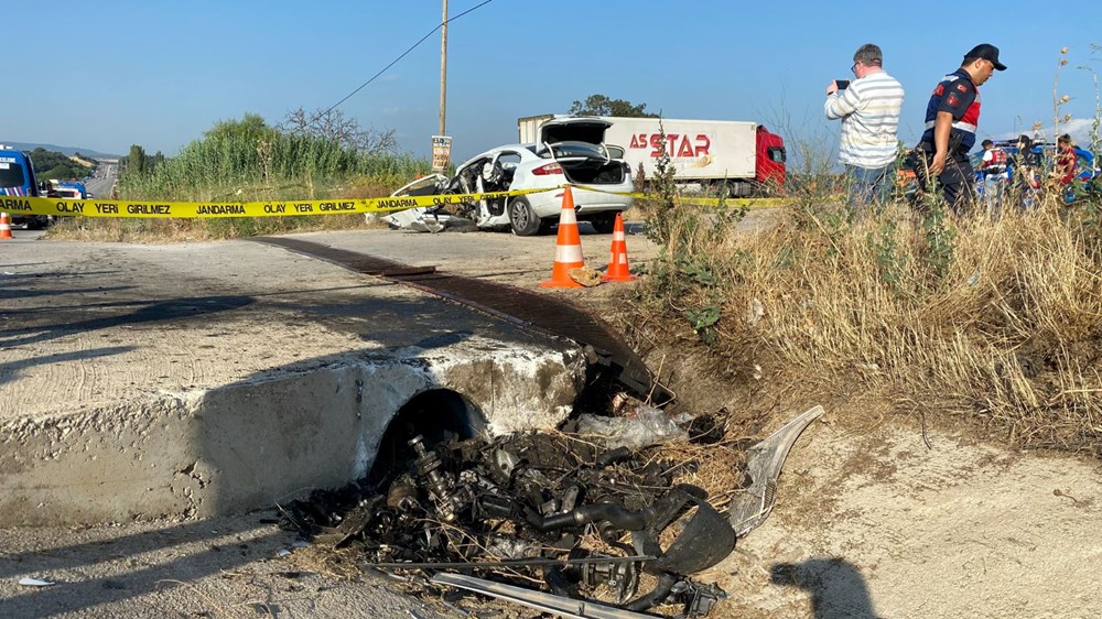 Feci kazada sürücü öldü, aracından çok sayıda uyuşturucu
çıktı - 1