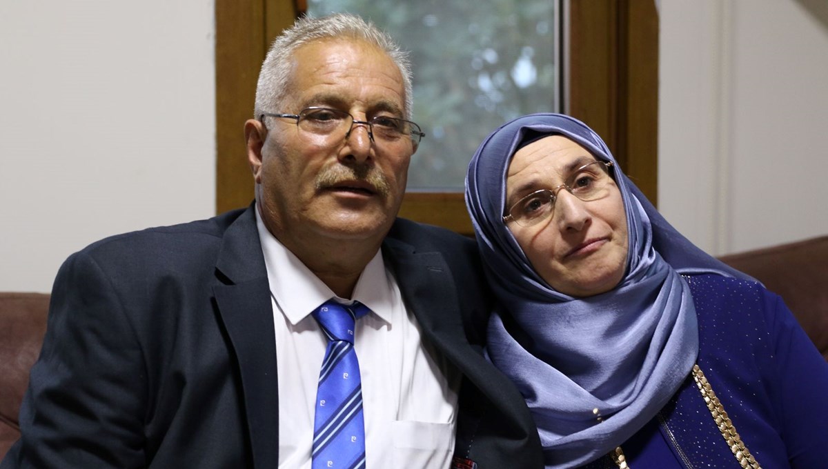 36 yıl sonra gelen düğün: Rizeli çifti, evliliklerini torunlarıyla kutladı 36 yıl sonra gelen düğün: Rizeli çifti, evliliklerini torunlarıyla kutladı