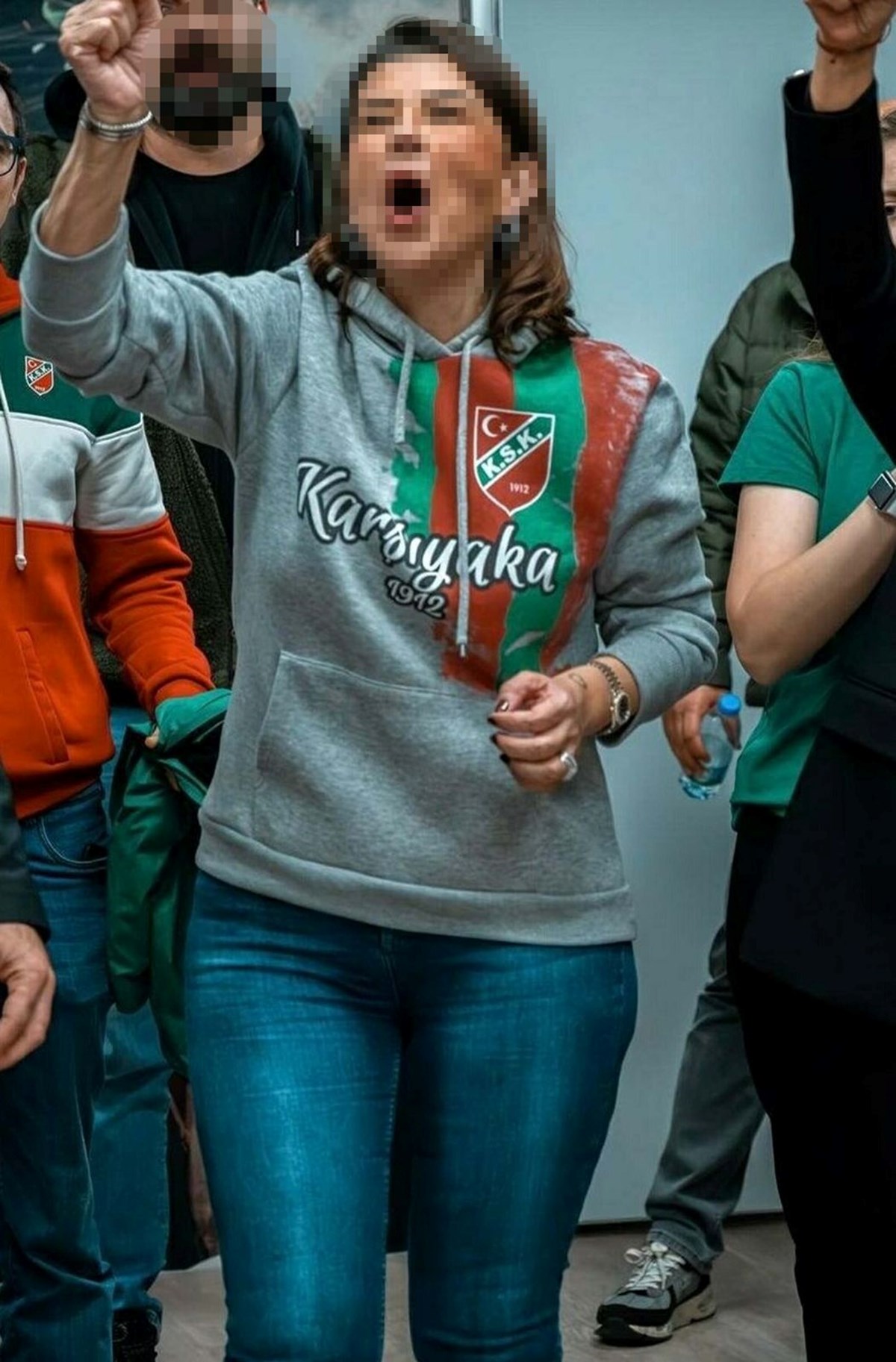 AzBK90P90UmTmoux6nOEAg.jpg