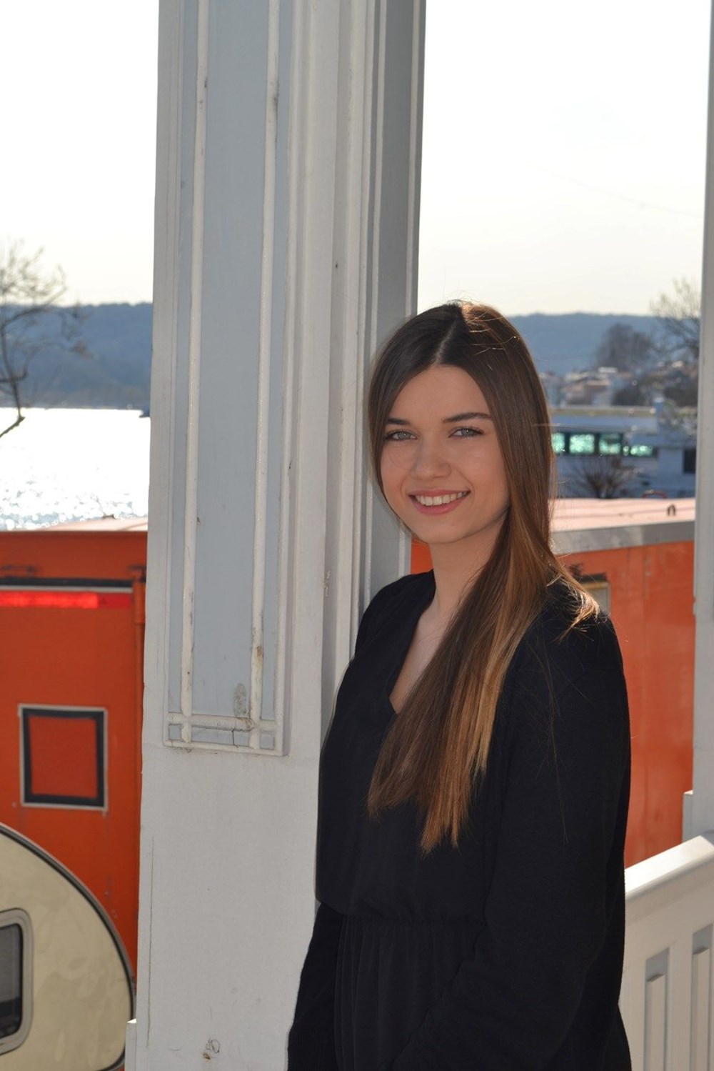 Afra Saraçoğlu: Maddi sıkıntı beni erken olgunlaştırdı - 5