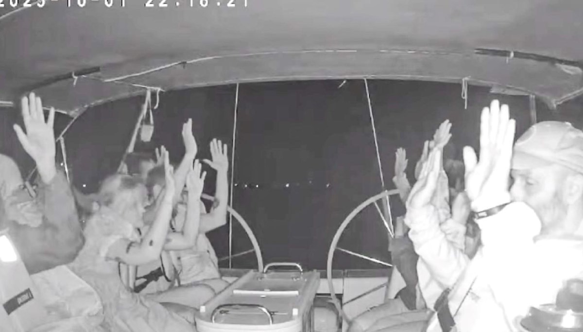 Sumud filosu baskını askeri gösteri gibi